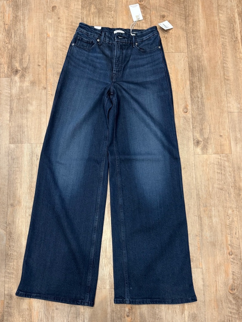Good American Good Skate Soft Tech High-Rise Wide-Leg Jeans - Picture 4 of 10